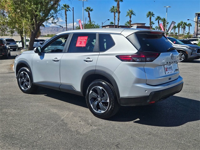 2024 Nissan Rogue SV photo 7