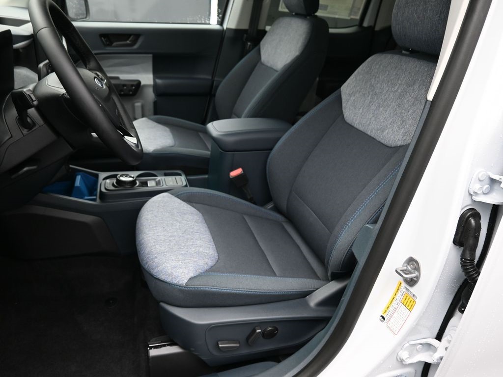 2025 Ford Maverick XLT photo 8