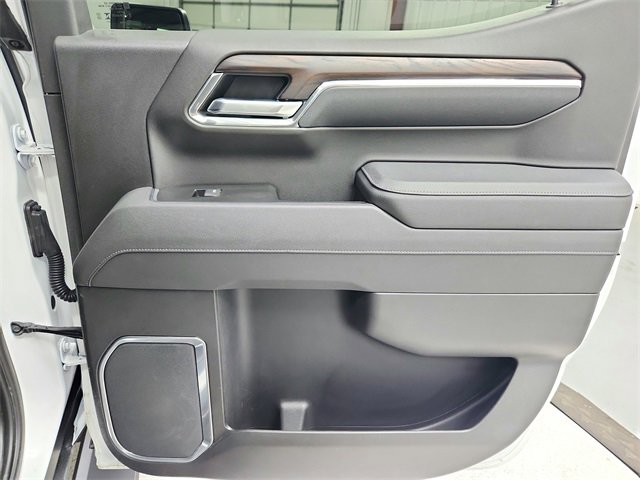 2025 Gmc Sierra 1500 SLT photo 43
