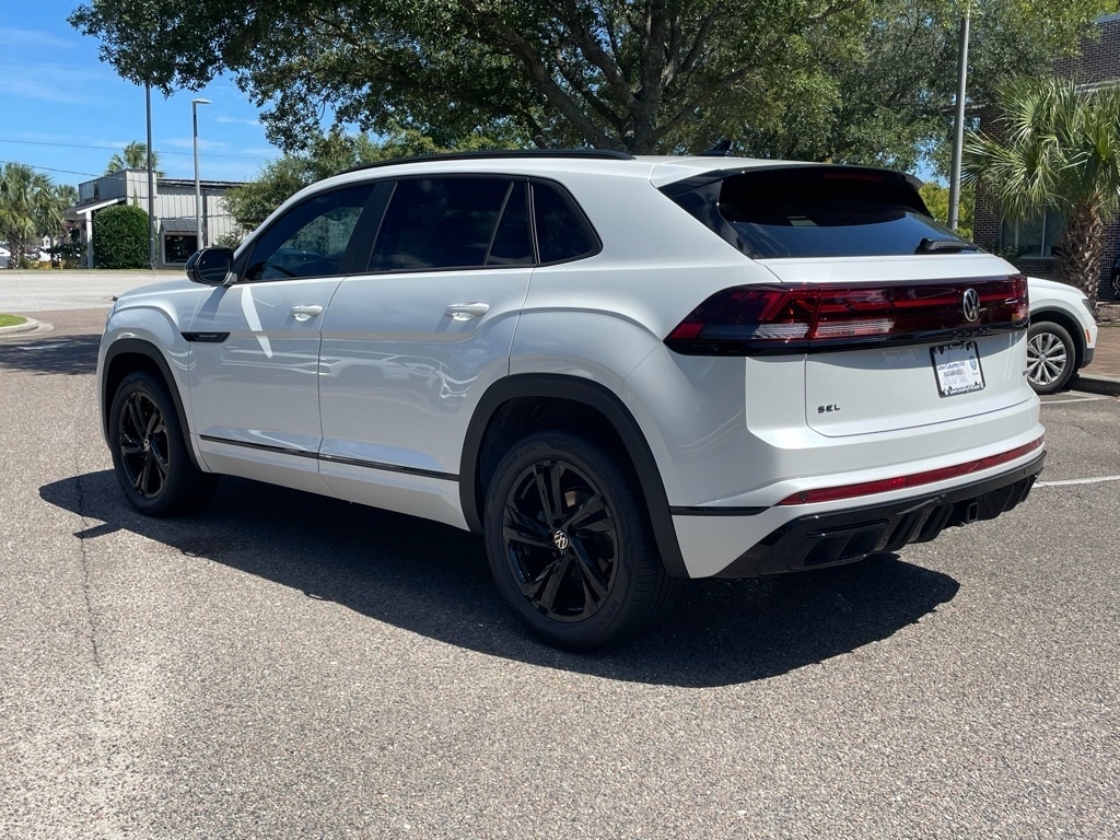 2026 Volkswagen Atlas Cross Sport SEL R-Line photo 24
