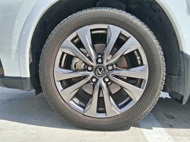 2022 Lexus UX 200 F SPORT photo 19