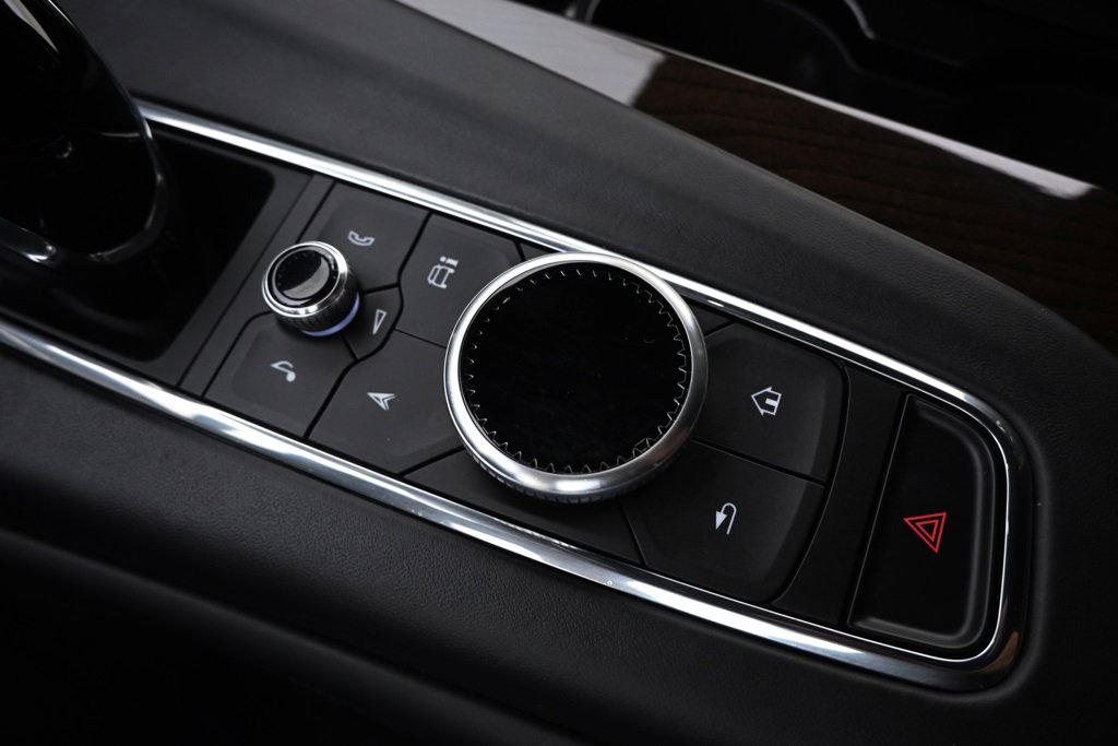 2024 Cadillac Escalade ESV Premium Luxury Platinum photo 34