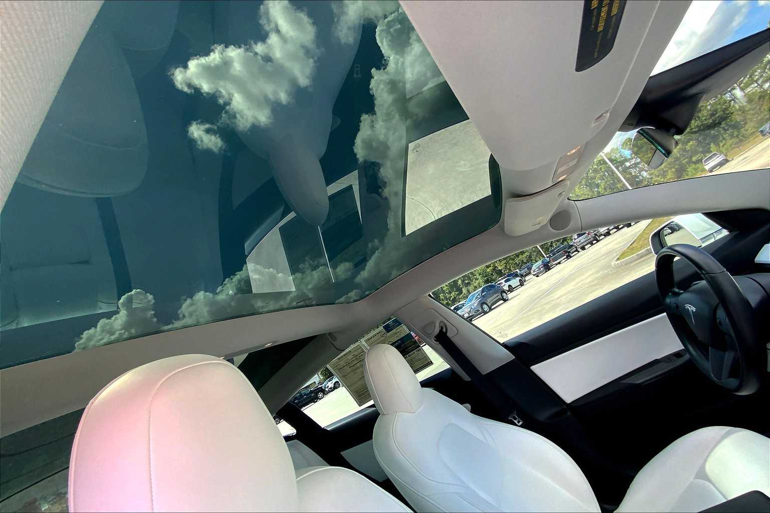 2019 Tesla Model 3 Standard Range photo 11
