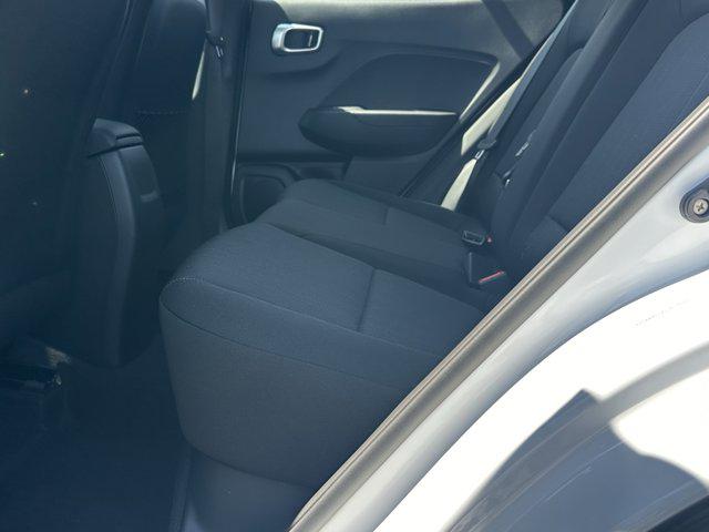 2025 Hyundai Venue SE photo 7
