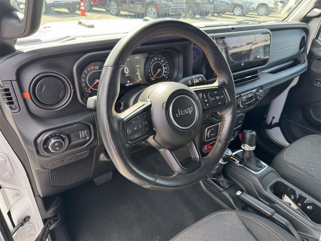 2024 Jeep Gladiator Mojave photo 2
