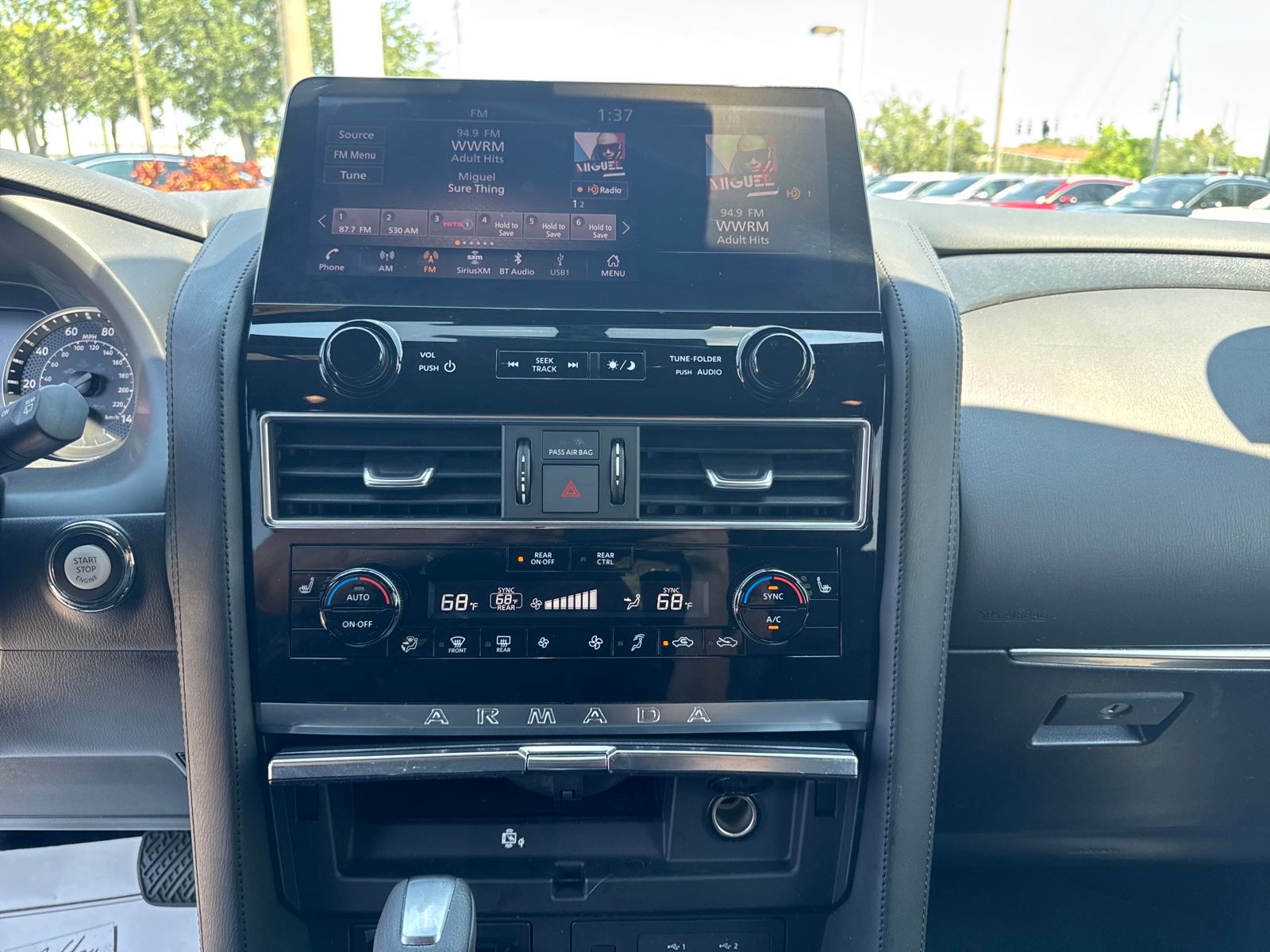 2024 Nissan Armada SL photo 16
