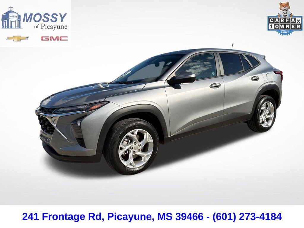 2024 Chevrolet Trax LS's photo