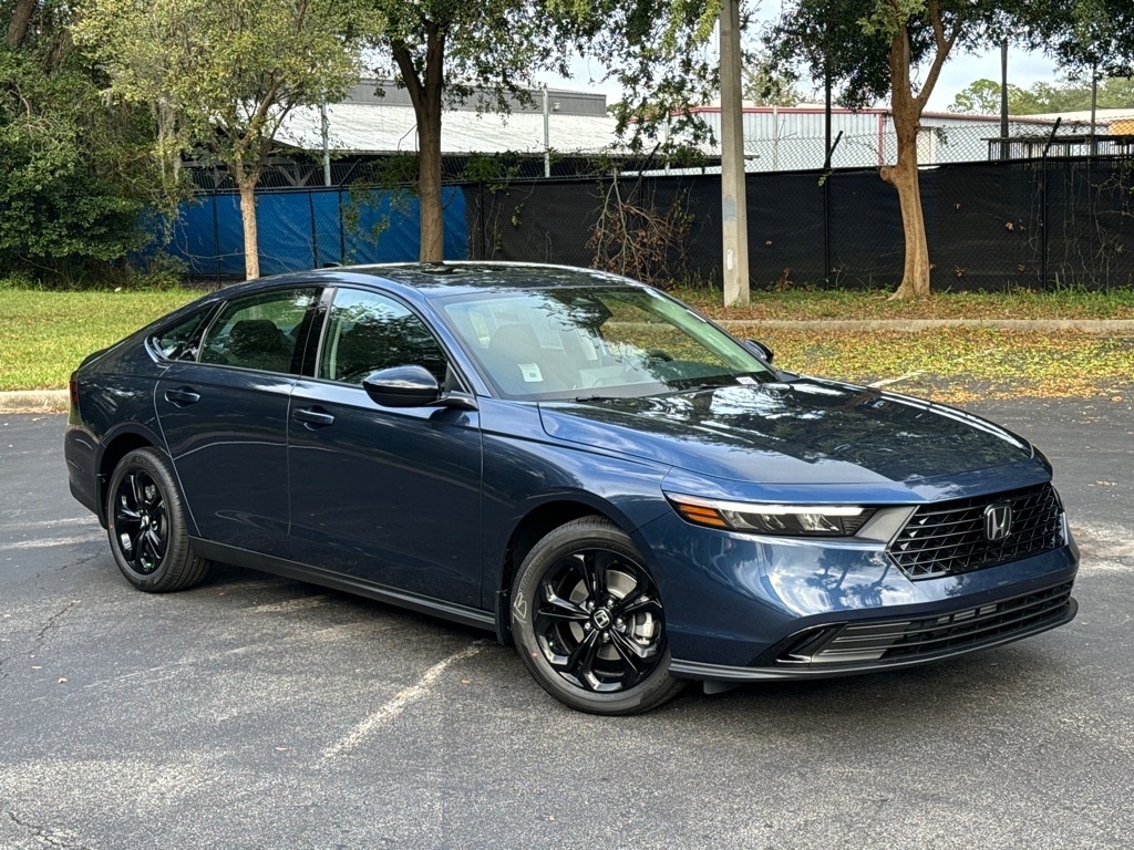 2025 Honda Accord SE photo 2