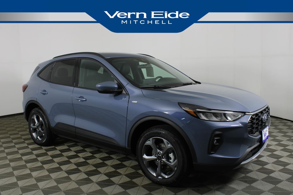 2026 Ford Escape ST-Line Select's photo