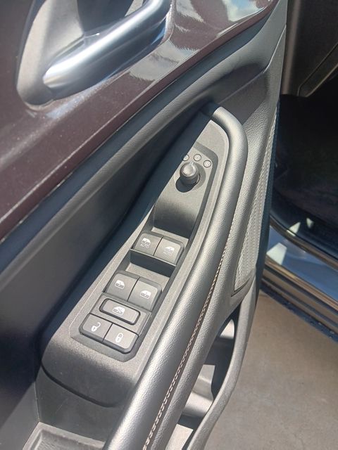 2023 Jeep Grand Cherokee Laredo photo 11