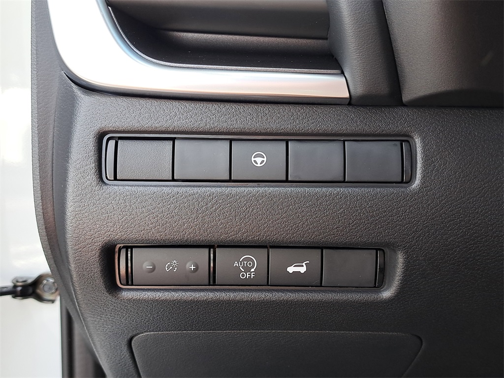 2026 Nissan Rogue SV photo 23