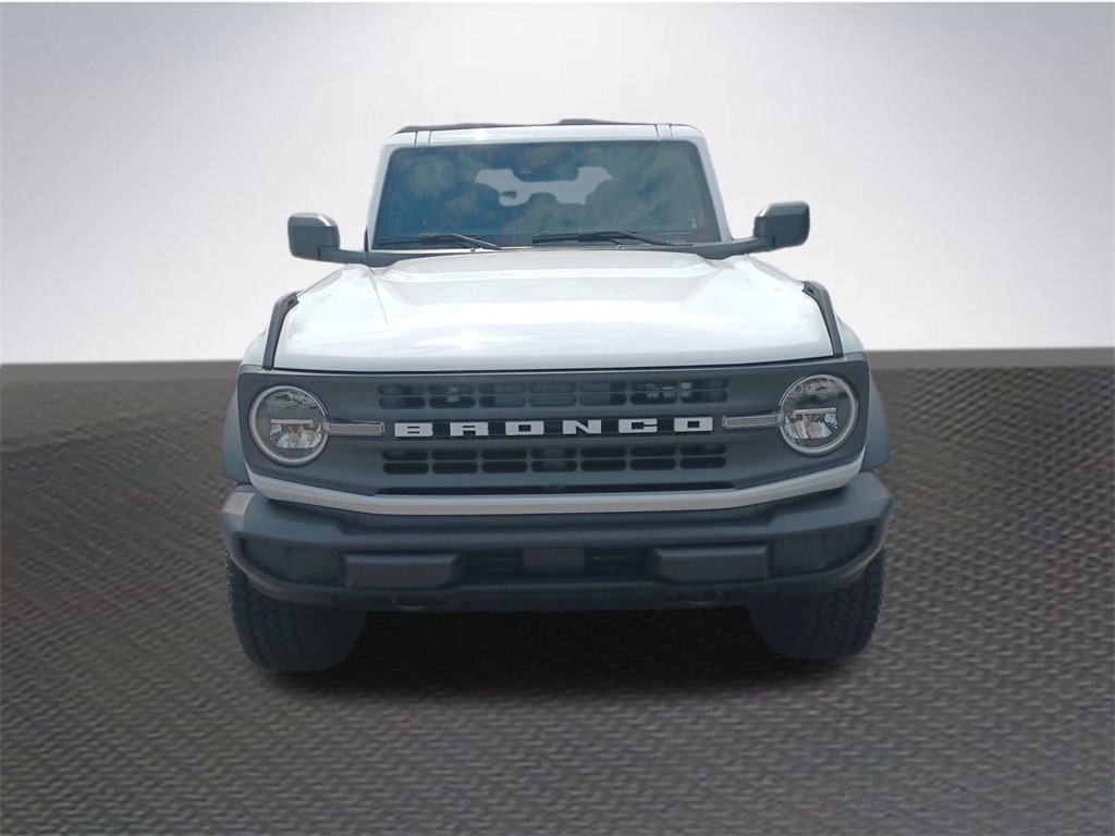 2025 Ford Bronco Base photo 3