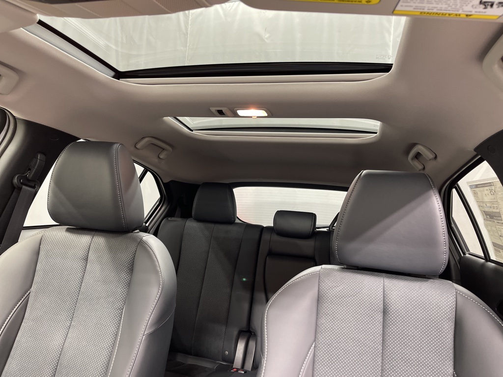 2025 Mitsubishi Eclipse Cross SE photo 8