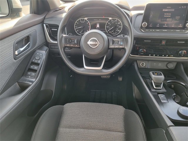 2022 Nissan Rogue SV photo 23