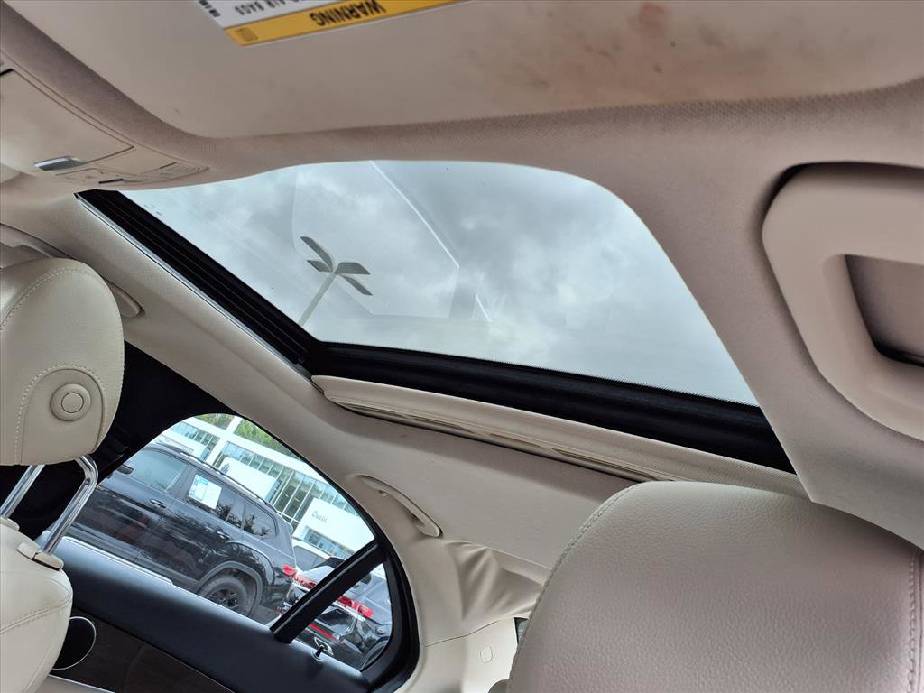 2018 Mercedes Benz C 300 photo 6