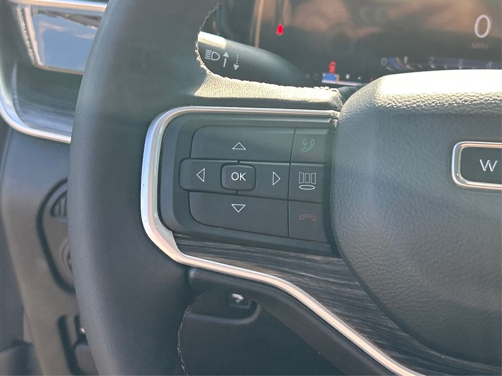 2023 Jeep Wagoneer Series III photo 28