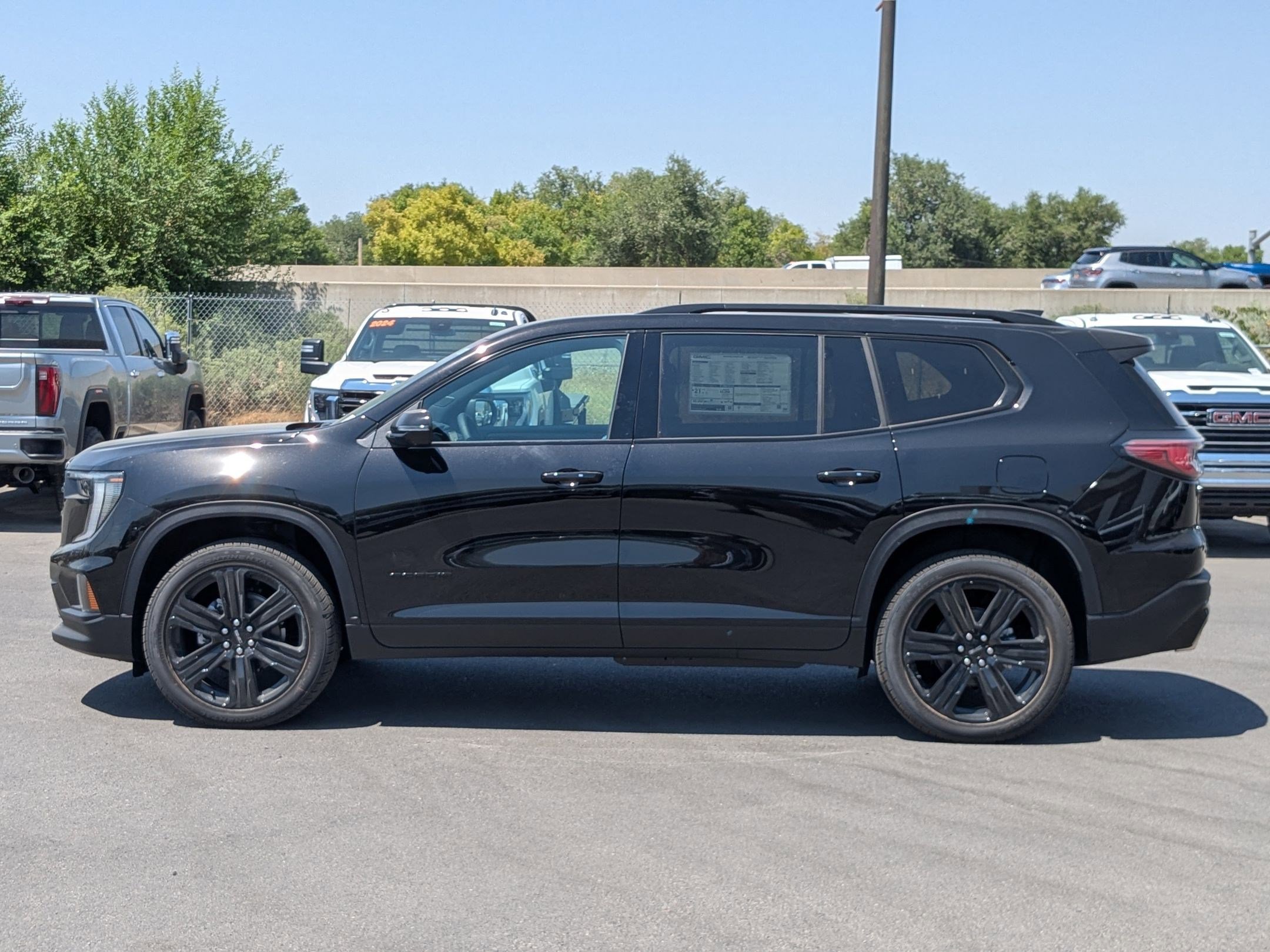 2026 Gmc Acadia Elevation photo 2