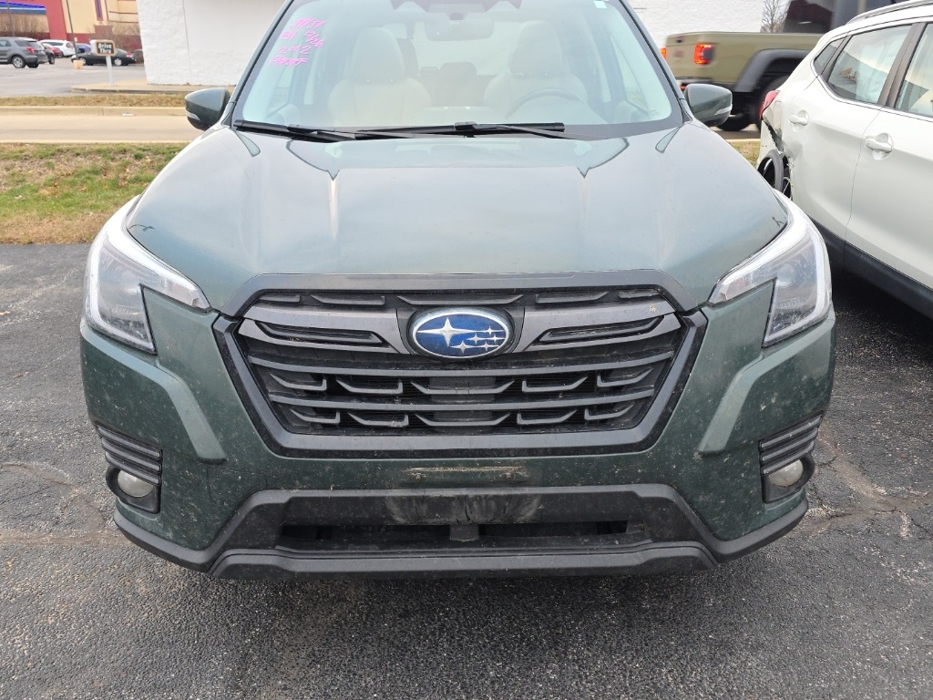 2022 Subaru Forester Limited's photo