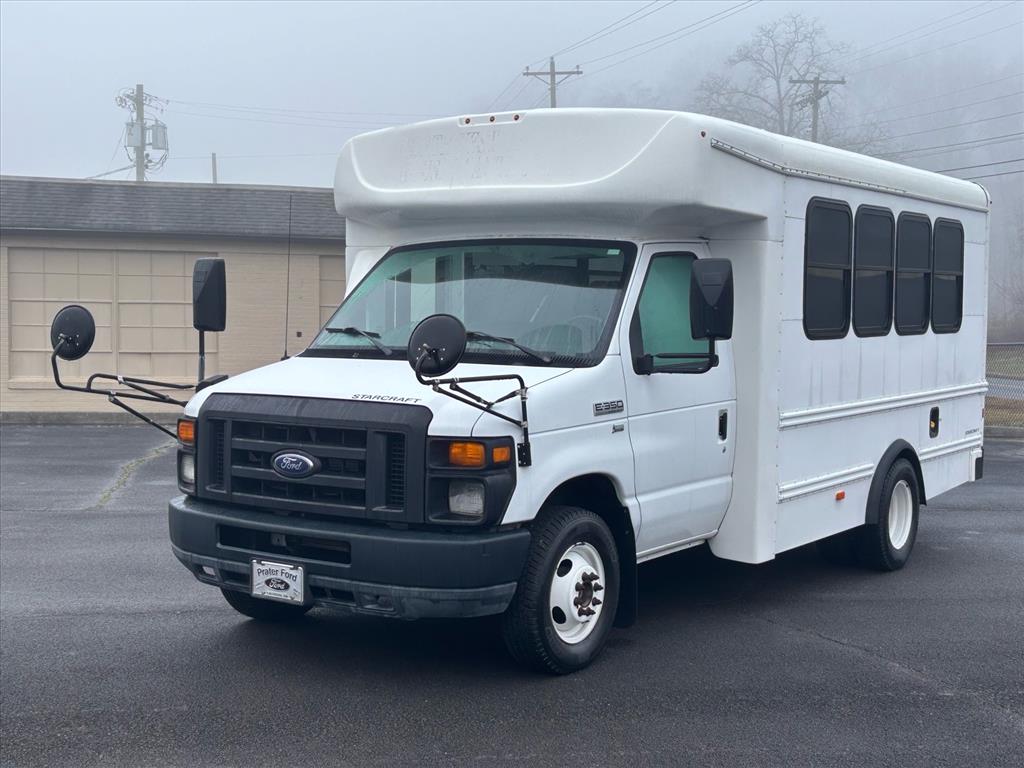 2011 Ford Econoline's photo