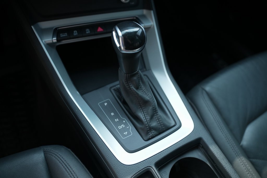 2021 Audi Q3 S line Premium photo 23