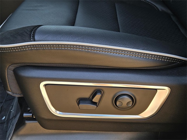 2026 Ram 1500 Laramie photo 15