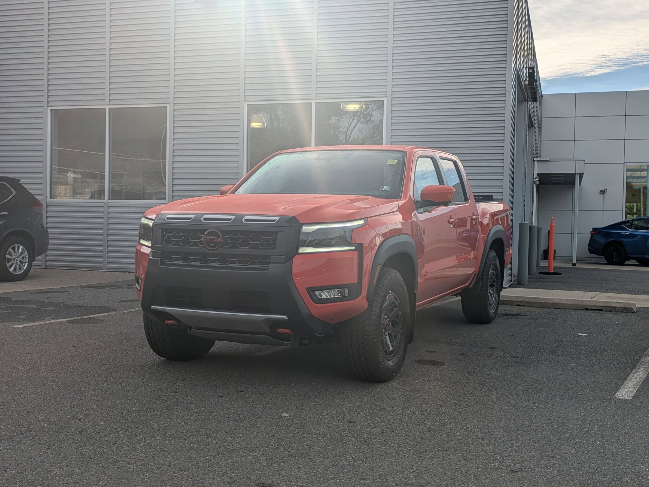 2026 Nissan Frontier PRO-4X photo 3
