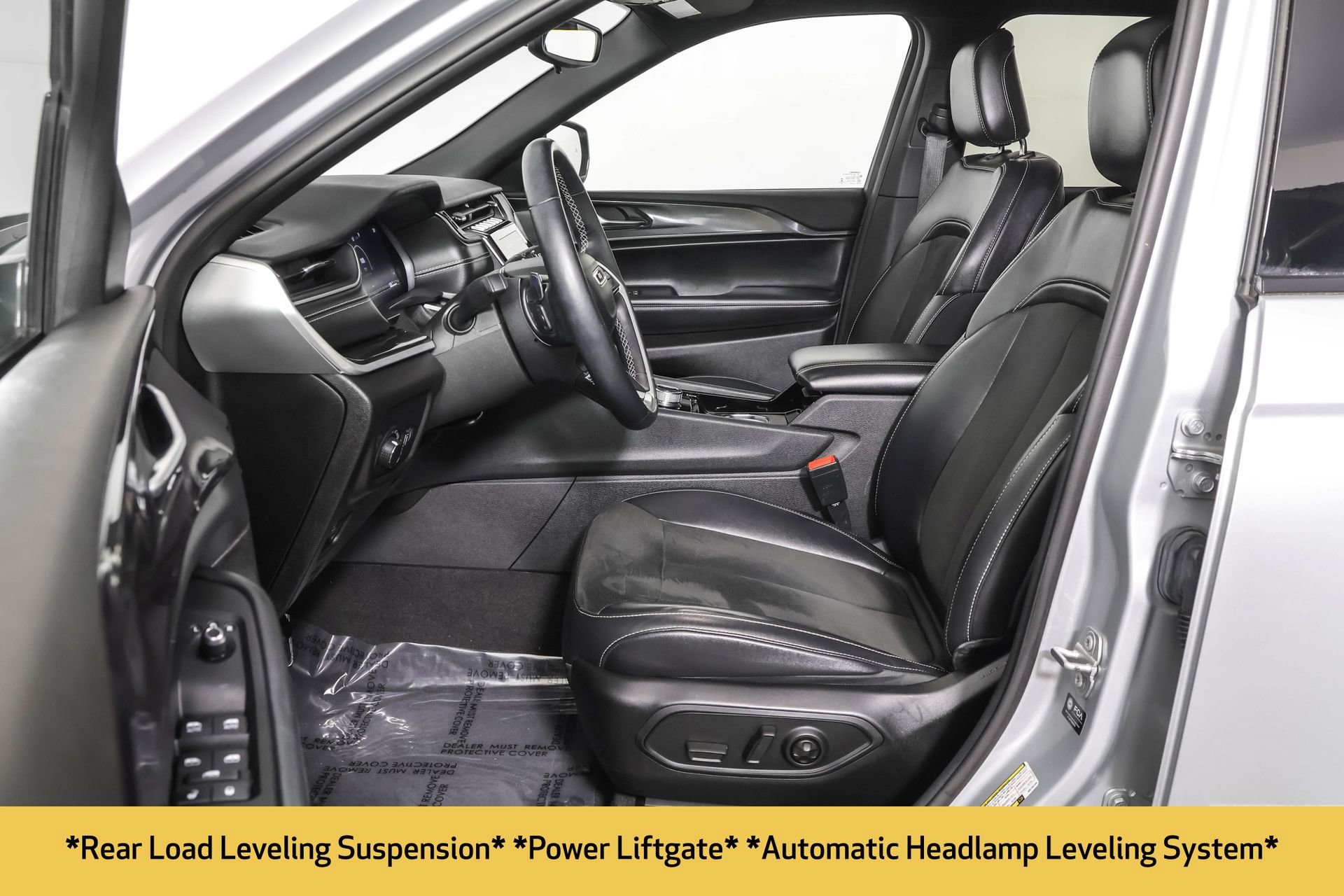 2021 Jeep Grand Cherokee Altitude photo 4