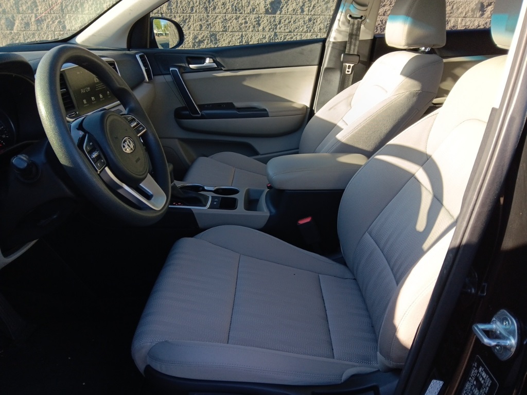 2022 Kia Sportage LX photo 11
