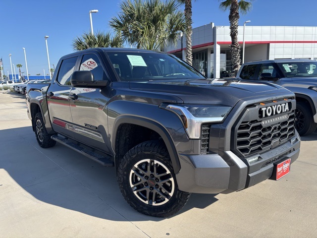 2025 Toyota Tundra SR5's photo