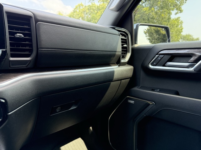 2023 Chevrolet Silverado 1500 LTZ photo 32