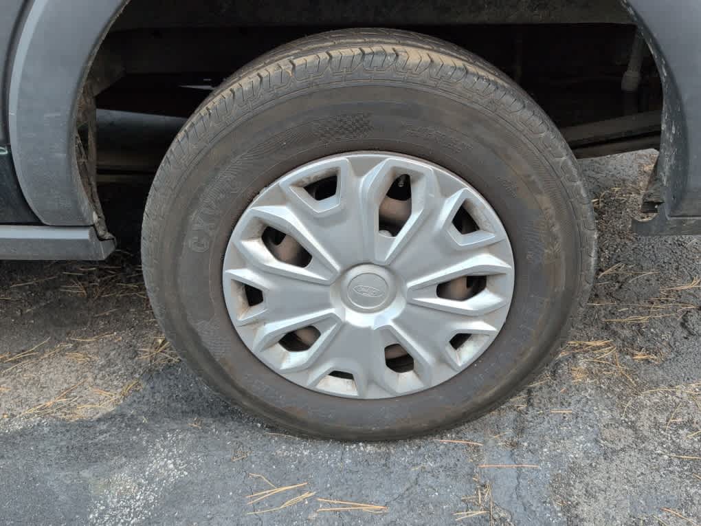 2015 Ford Transit XL photo 2