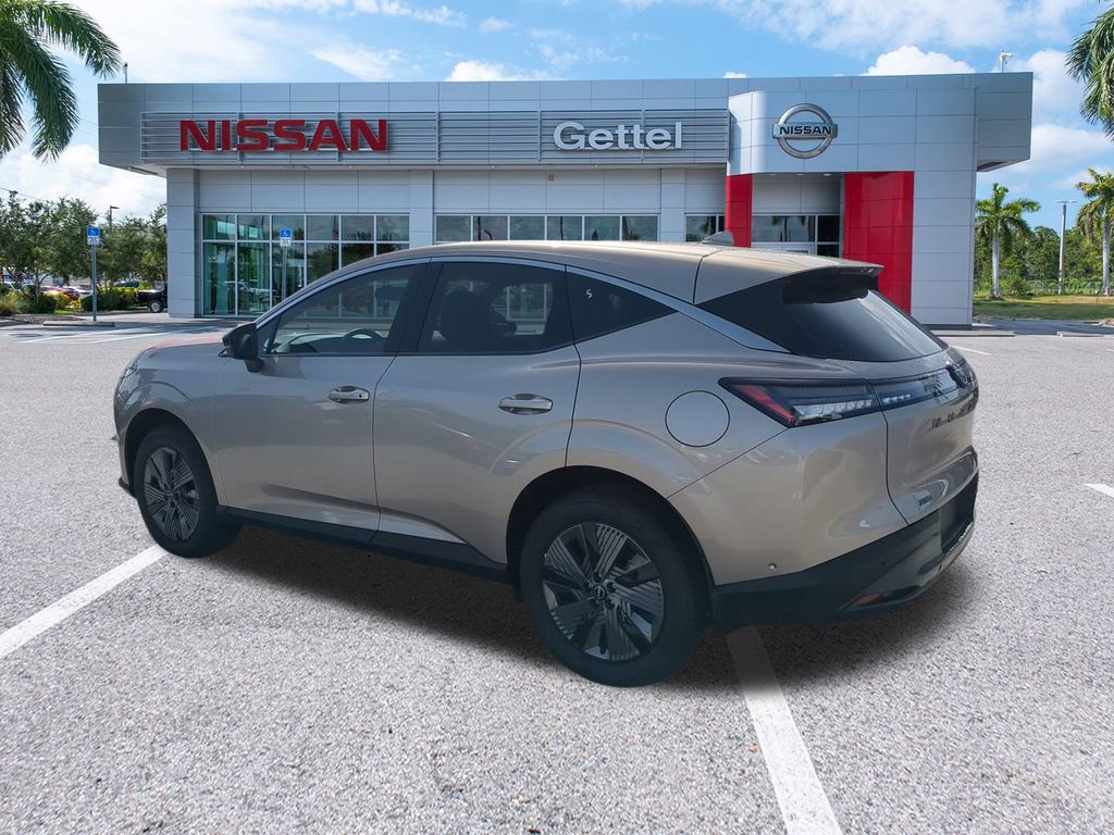 2025 Nissan Murano SL photo 2