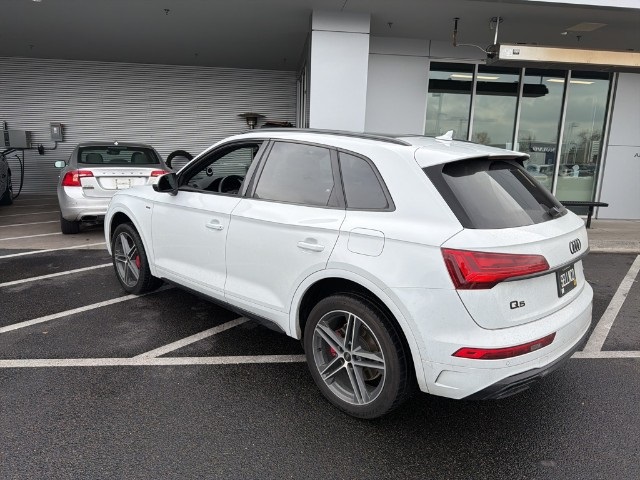 2024 Audi Q5 55 Premium Plus photo 4