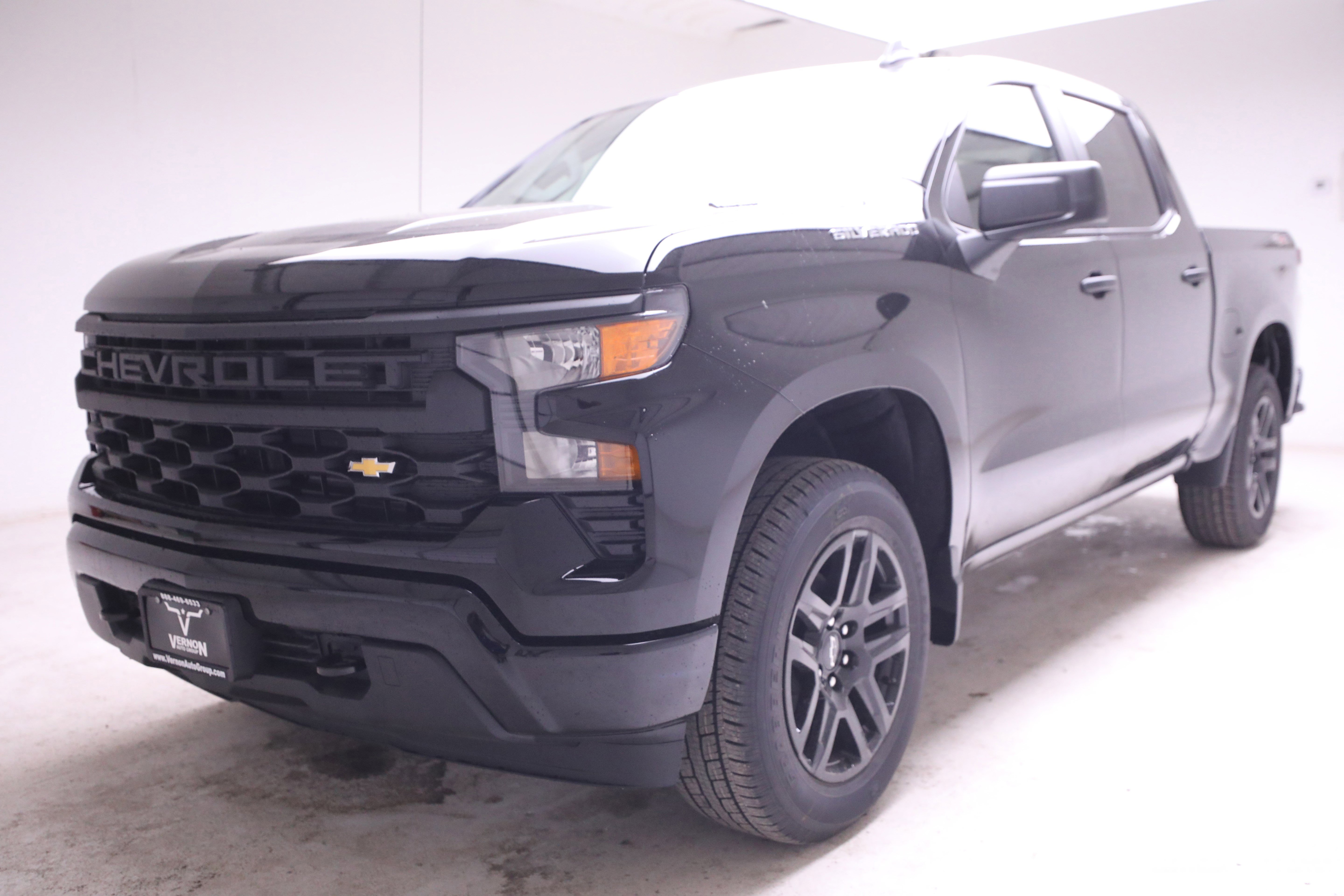 2026 Chevrolet Silverado 1500 Custom's photo