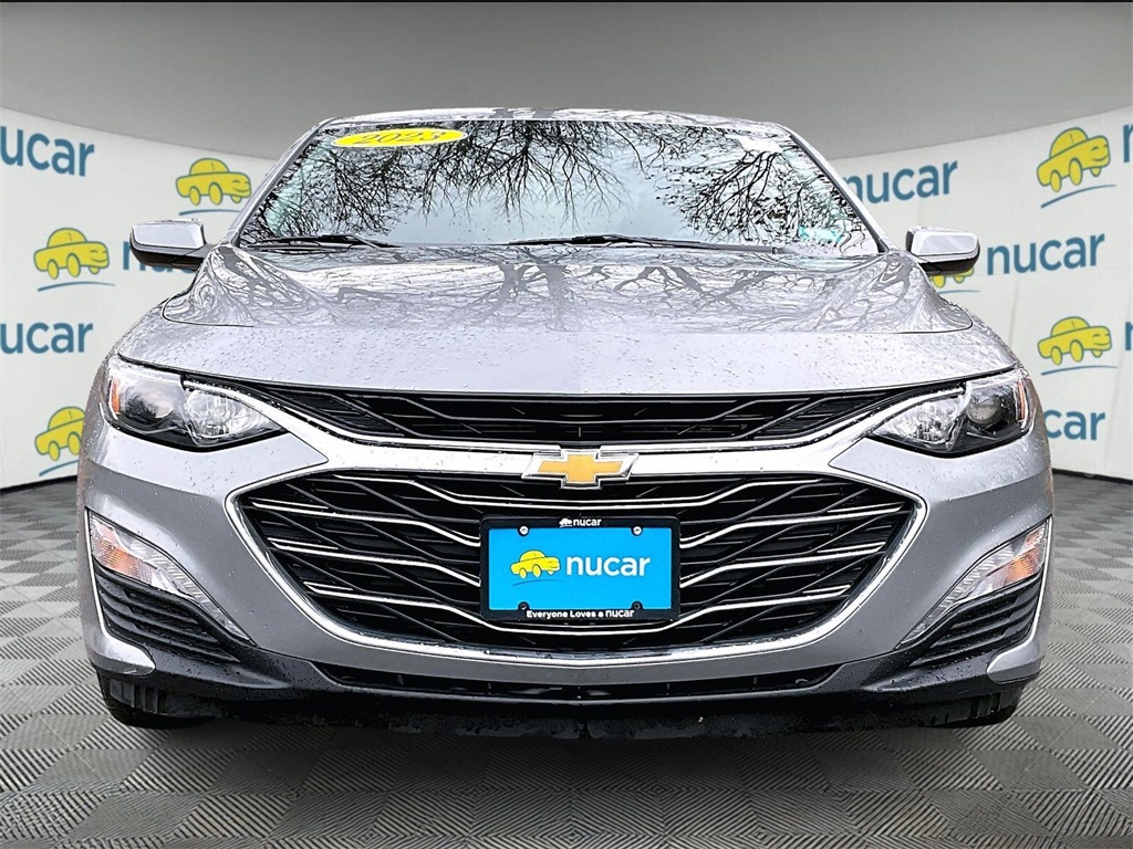 2023 Chevrolet Malibu 1LT photo 2