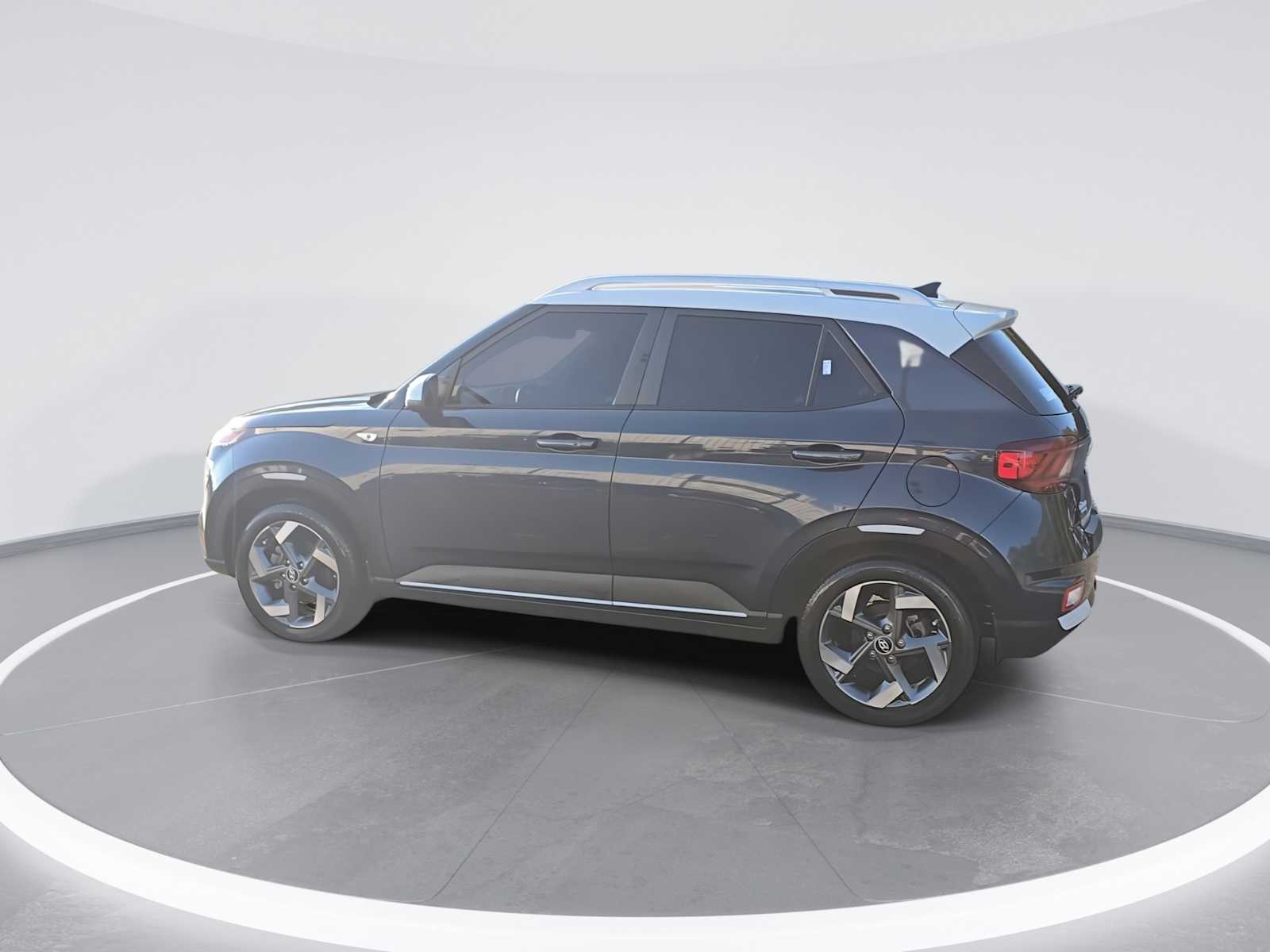 2021 Hyundai Venue SEL Denim photo 5