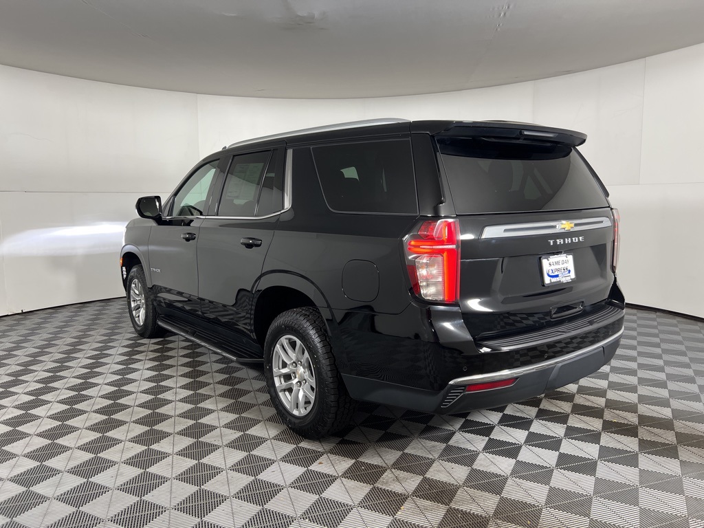 2023 Chevrolet Tahoe LS photo 3