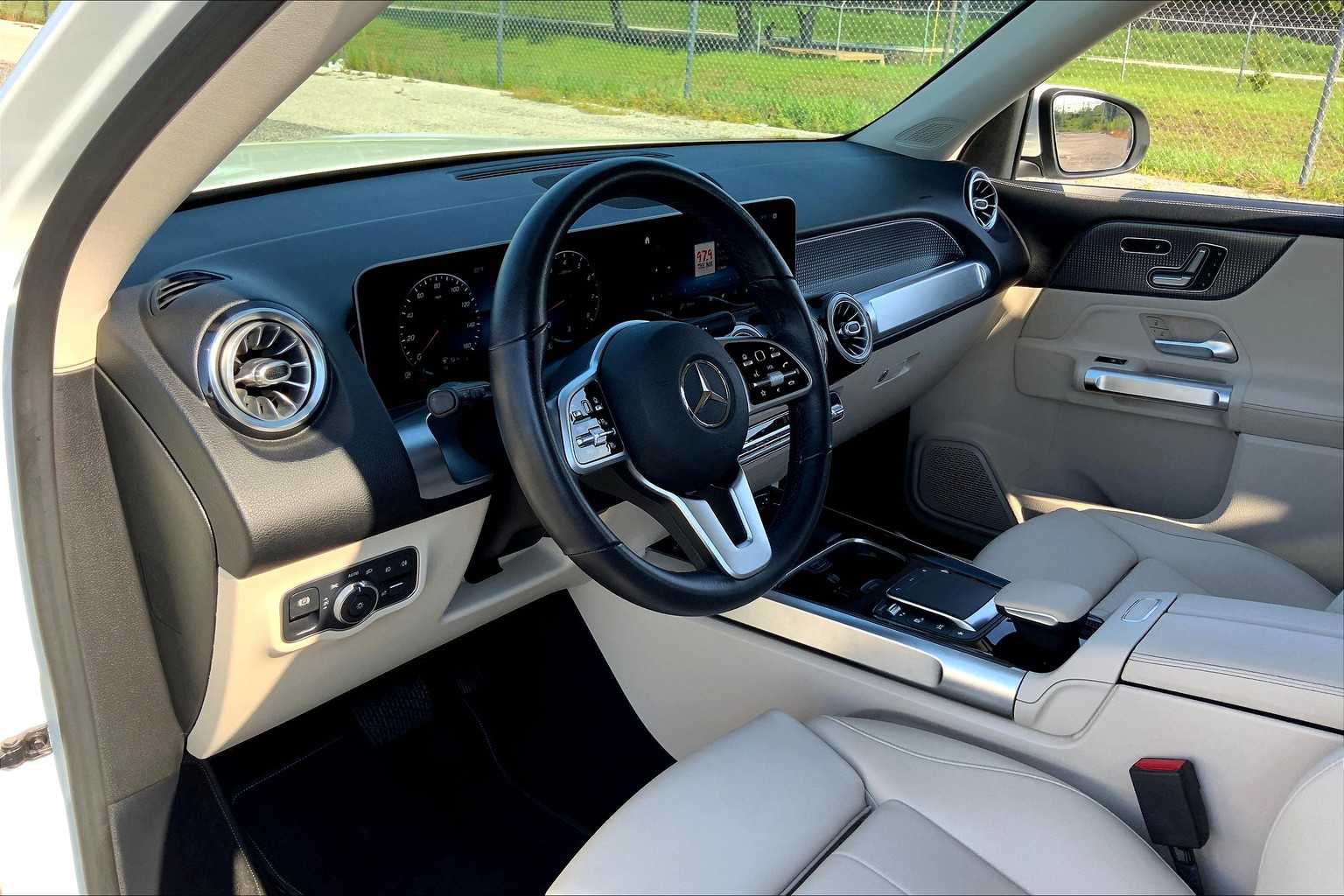 2021 Mercedes Benz GLB 250 photo 16