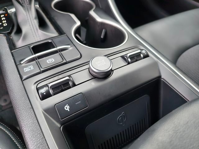 2024 Kia K5 GT-Line photo 6
