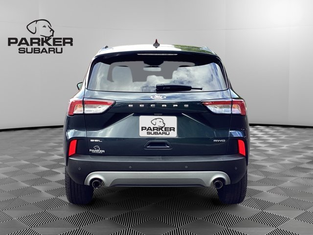 2022 Ford Escape SEL photo 4