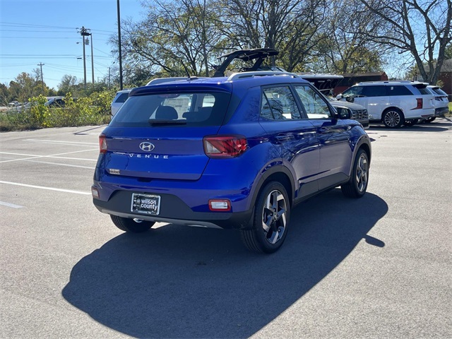 2026 Hyundai Venue SEL photo 4