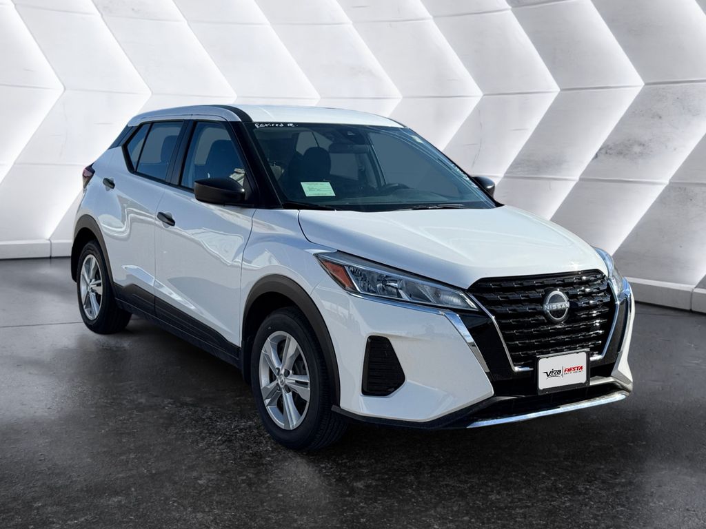 2025 Nissan KICKS PLAY