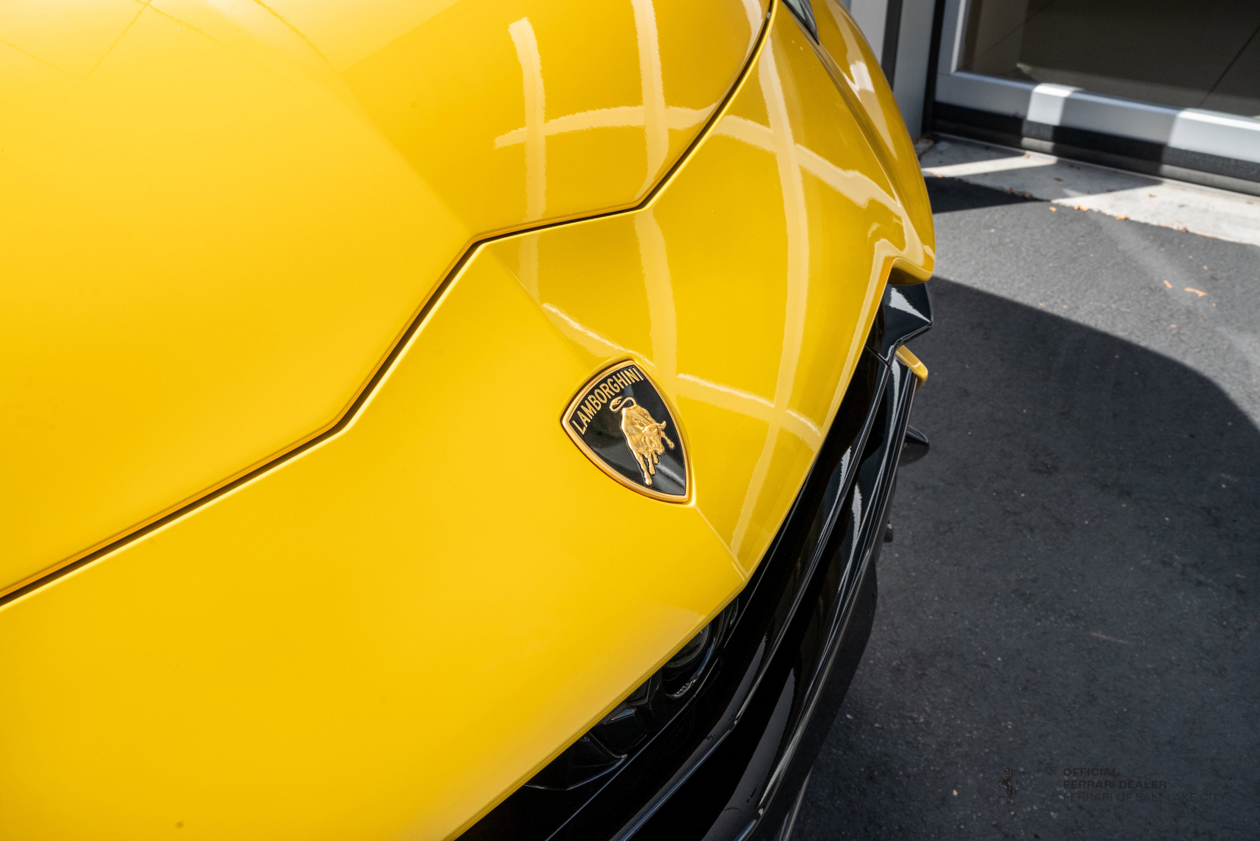 2024 Lamborghini Urus Performante photo 3