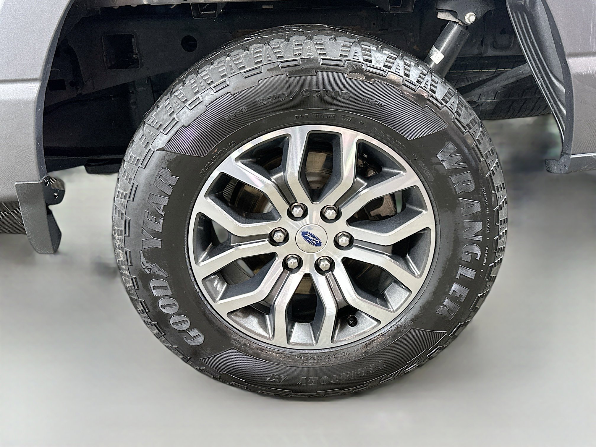 2022 Ford F-150 Lariat photo 28