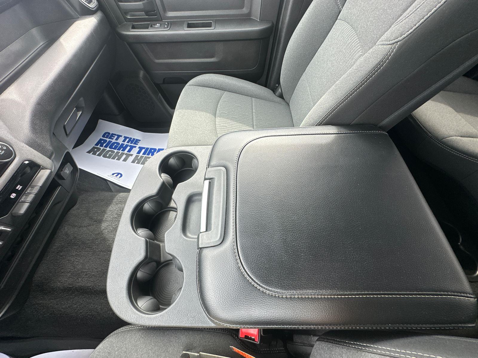 2023 Ram 2500 Tradesman photo 24