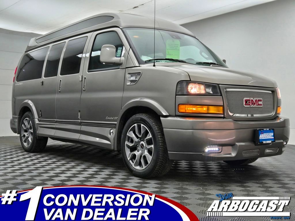 2025 GMC Savana Cargo Work Van's photo