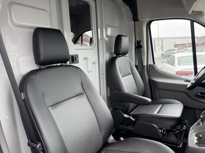 2024 Ford Transit photo 9