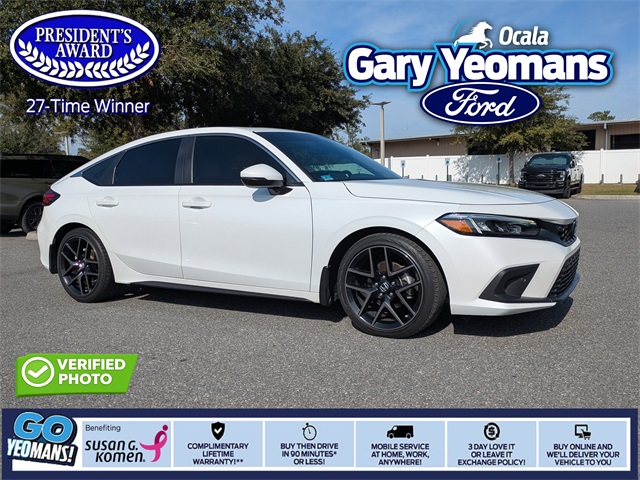 2022 Honda Civic Hatchback Sport Touring's photo