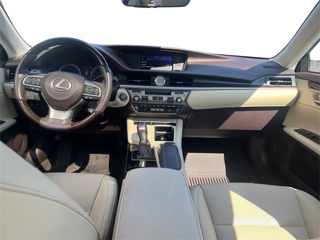 2017 Lexus ES 350 photo 8