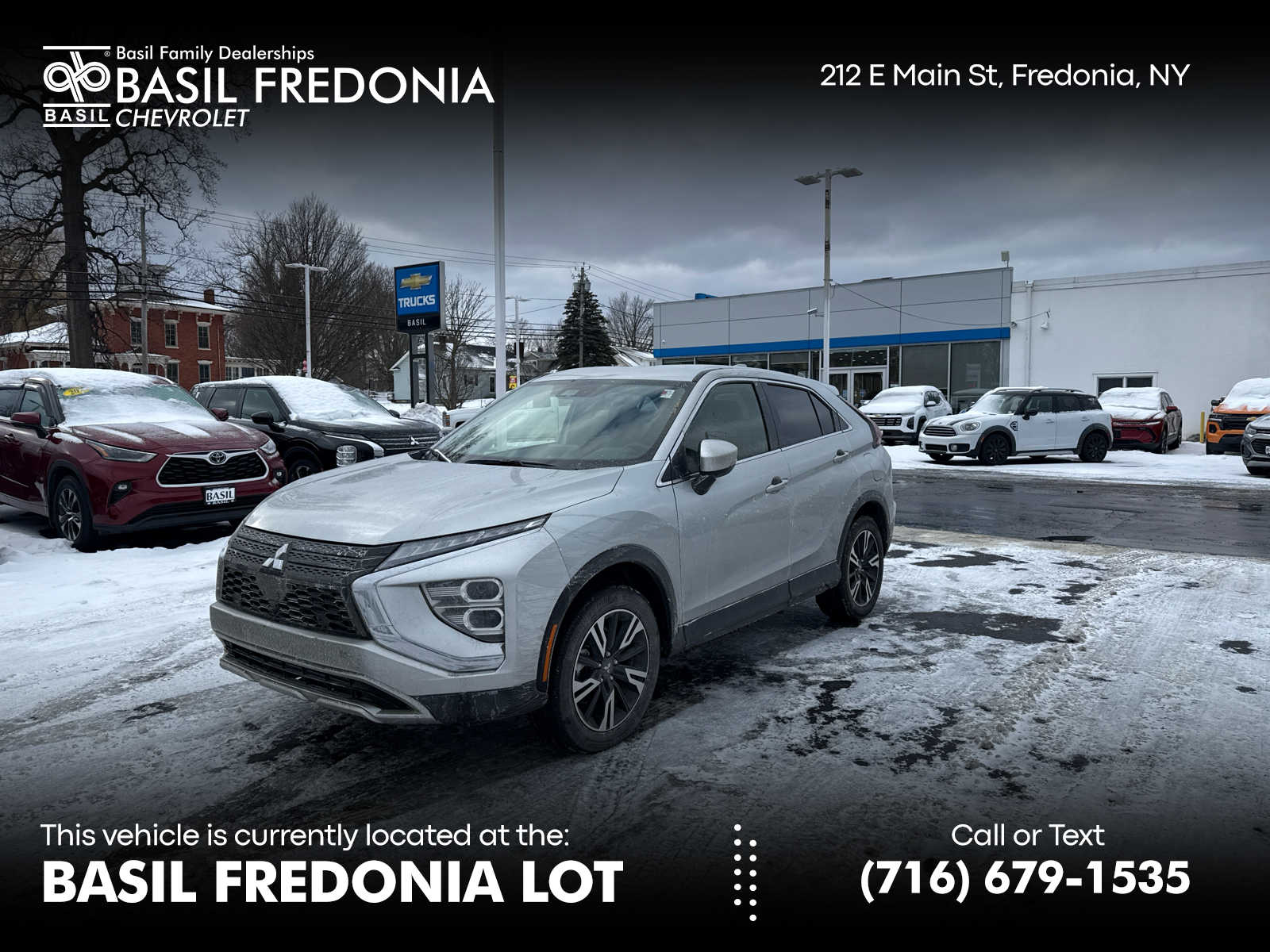 2025 Mitsubishi Eclipse Cross SE's photo